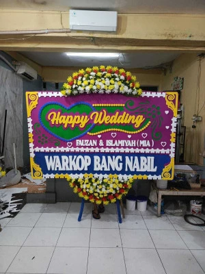 Papan Bunga di Cipete Utara